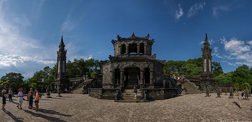 Lang-khai-dinh-1.2